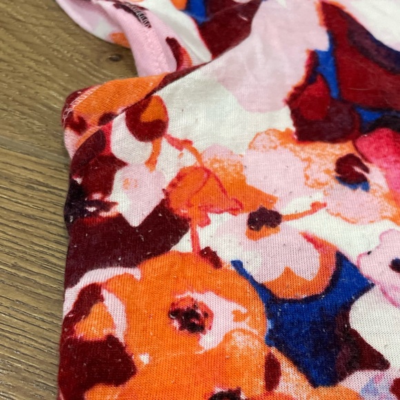 Simply Vera Wang Pink Floral Soft Lightweight Short Sleeve T-Shirt Medium - Picture 6 of 8